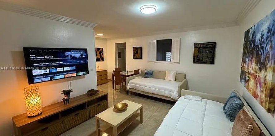 Condo à Miami Beach, Floride, 1 chambre  № 1968775
