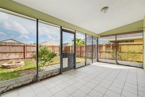 Купить виллу или дом в Порт-Ричи, Флорида 5 комнат, 119.66м2, № 2224553 - фото 15