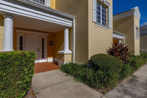 Condo in Four Corners, Florida, 1 bedroom  № 1885286 - photo 14