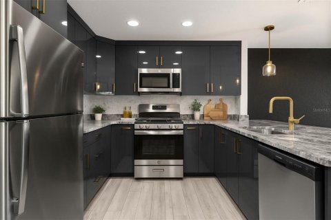 Condo in Four Corners, Florida, 1 bedroom  № 1885286 - photo 24