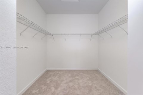 Снять в аренду таунхаус в Майами, Флорида 3 спальни, 169.83м2, № 2001808 - фото 12