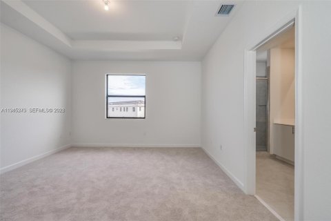 Снять в аренду таунхаус в Майами, Флорида 3 спальни, 169.83м2, № 2001808 - фото 10