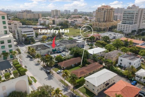 House in Coral Gables, Florida 1 bedroom, 55.74 sq.m. № 2003092 - photo 10