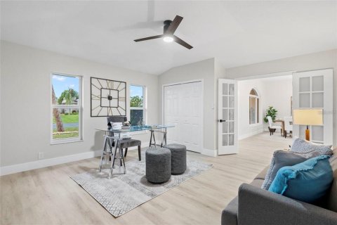 Villa ou maison à vendre à Port Charlotte, Floride: 4 chambres, 205.13 m2 № 1637529 - photo 3