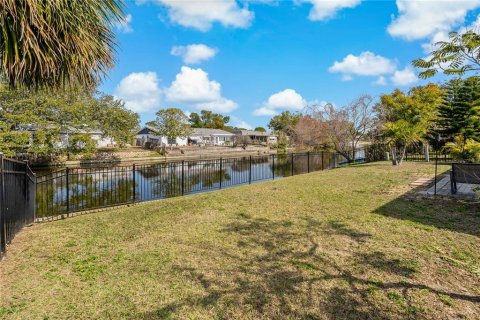 House in New Port Richey, Florida 3 bedrooms, 124.86 sq.m. № 1826354 - photo 8