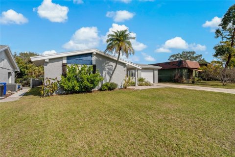 House in New Port Richey, Florida 3 bedrooms, 124.86 sq.m. № 1826354 - photo 3