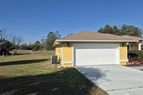 House in Ocala, Florida 4 bedrooms, 168.62 sq.m. № 1767606 - photo 1
