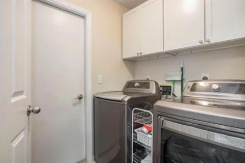 Villa ou maison à louer à Palmetto, Floride: 3 chambres, 181.07 m2 № 2414104 - photo 24