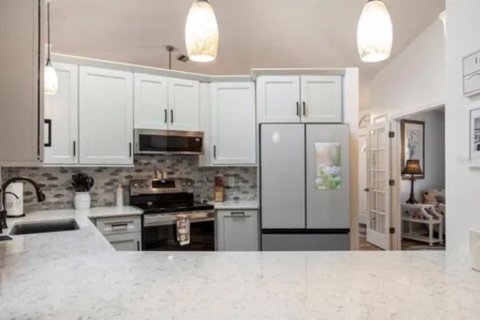 Villa ou maison à louer à Palmetto, Floride: 3 chambres, 181.07 m2 № 2414104 - photo 13