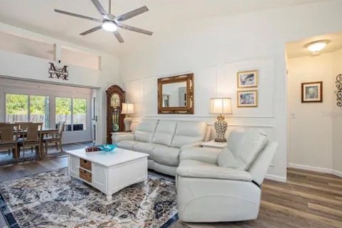 Villa ou maison à louer à Palmetto, Floride: 3 chambres, 181.07 m2 № 2414104 - photo 5