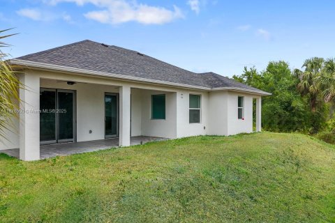 Casa en venta en Lehigh Acres, Florida, 3 dormitorios, 155.89 m2 № 1922283 - foto 4