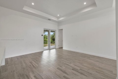 Casa en venta en Lehigh Acres, Florida, 3 dormitorios, 155.89 m2 № 1922283 - foto 3