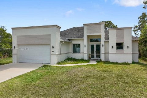Casa en venta en Lehigh Acres, Florida, 3 dormitorios, 155.89 m2 № 1922283 - foto 1