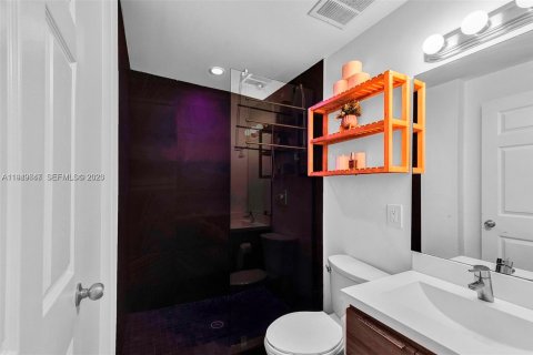 Кондоминиум с 1 спальней в Майами-Бич, Флорида № 2005248