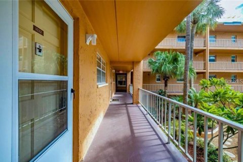 Copropriété à louer à Largo, Floride: 1 chambre, 69.4 m2 № 2112951 - photo 4