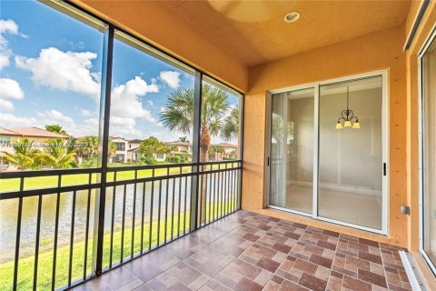 Adosado en alquiler en Parkland, Florida, 3 dormitorios, 141.58 m2 № 1951172 - foto 6
