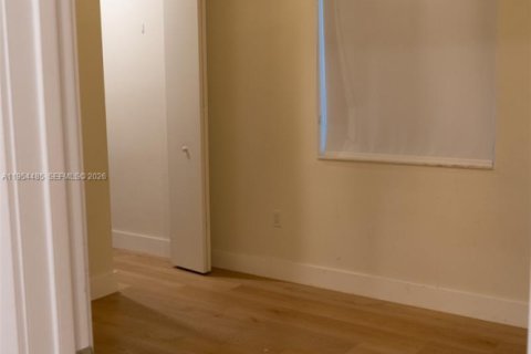 Condominio en alquiler en Doral, Florida, 3 dormitorios, 102.38 m2 № 2010145 - foto 18