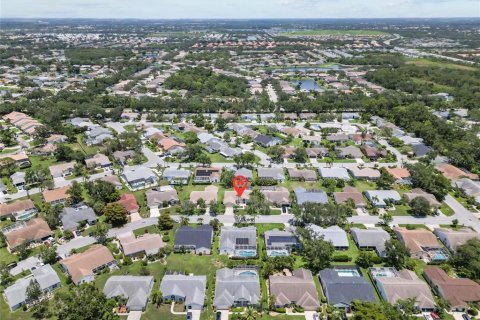 House in Bradenton, Florida 3 bedrooms, 168.34 sq.m. № 1776833 - photo 5
