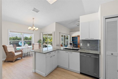 House in Bradenton, Florida 3 bedrooms, 168.34 sq.m. № 1776833 - photo 17