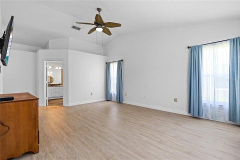 House in Bradenton, Florida 3 bedrooms, 168.34 sq.m. № 1776833 - photo 28