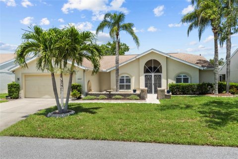 House in Bradenton, Florida 3 bedrooms, 168.34 sq.m. № 1776833 - photo 1