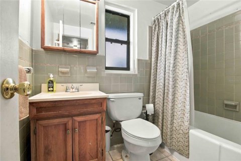 Apartment in Sarasota, Florida 3 bedrooms, 99.22 sq.m. № 2399081 - photo 15