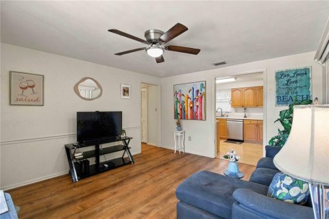 Apartment in Sarasota, Florida 3 bedrooms, 99.22 sq.m. № 2399081 - photo 8