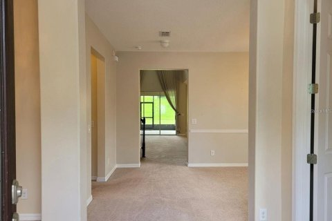 Villa ou maison à vendre à Apopka, Floride: 4 chambres, 331.75 m2 № 2306664 - photo 2