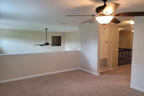 Villa ou maison à vendre à Apopka, Floride: 4 chambres, 331.75 m2 № 2306664 - photo 8