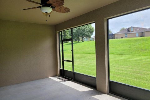 Villa ou maison à vendre à Apopka, Floride: 4 chambres, 331.75 m2 № 2306664 - photo 21
