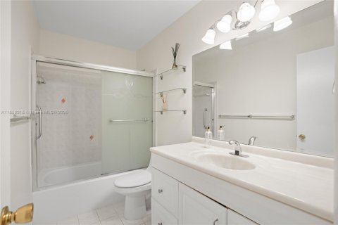 Casa en venta en Weston, Florida, 3 dormitorios, 139.35 m2 № 1890016 - foto 25