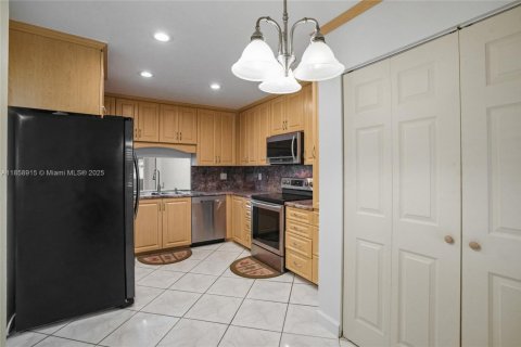 Casa en venta en Weston, Florida, 3 dormitorios, 139.35 m2 № 1890016 - foto 10