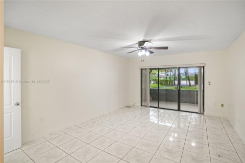 Casa en venta en Weston, Florida, 3 dormitorios, 139.35 m2 № 1890016 - foto 15