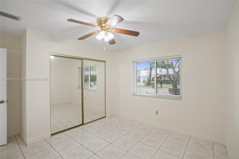 Casa en venta en Weston, Florida, 3 dormitorios, 139.35 m2 № 1890016 - foto 28