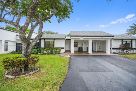Casa en venta en Weston, Florida, 3 dormitorios, 139.35 m2 № 1890016 - foto 2
