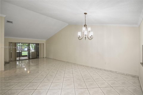 Casa en venta en Weston, Florida, 3 dormitorios, 139.35 m2 № 1890016 - foto 7