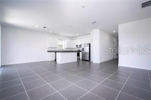 House in Davenport, Florida 3 bedrooms, 171.68 sq.m. № 1769209 - photo 8