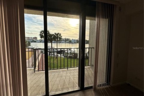 Снять в аренду кондоминиум в Клируотер, Флорида 7 комнат, 183.95м2, № 1053194 - фото 20