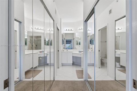 Condominio en venta en Tamarac, Florida, 2 dormitorios, 114.18 m2 № 2090603 - foto 11