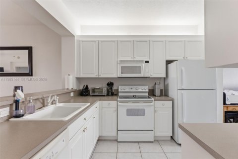 Condominio en venta en Tamarac, Florida, 2 dormitorios, 114.18 m2 № 2090603 - foto 5