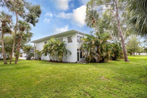 Condominio en venta en Kenneth City, Florida, 1 dormitorio, 65.96 m2 № 1873431 - foto 22