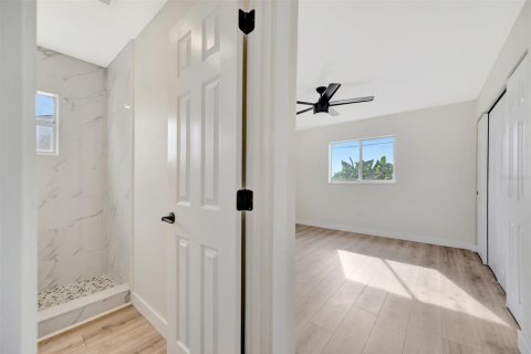 Villa ou maison à vendre à Palmetto, Floride: 2 chambres, 108.05 m2 № 2112393 - photo 25