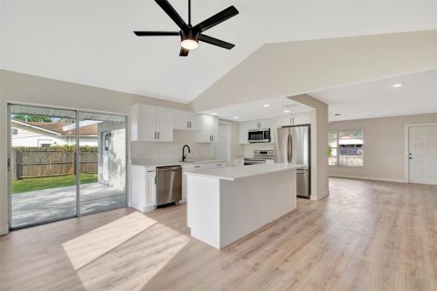 Villa ou maison à vendre à Palmetto, Floride: 2 chambres, 108.05 m2 № 2112393 - photo 9