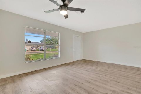 Villa ou maison à vendre à Palmetto, Floride: 2 chambres, 108.05 m2 № 2112393 - photo 6