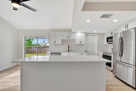 Villa ou maison à vendre à Palmetto, Floride: 2 chambres, 108.05 m2 № 2112393 - photo 8