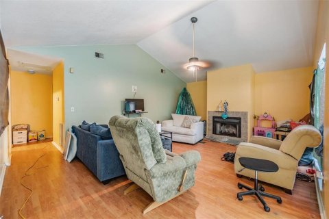 House in Tampa, Florida 3 bedrooms, 166.02 sq.m. № 1854668 - photo 3