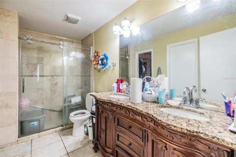 House in Tampa, Florida 3 bedrooms, 166.02 sq.m. № 1854668 - photo 8