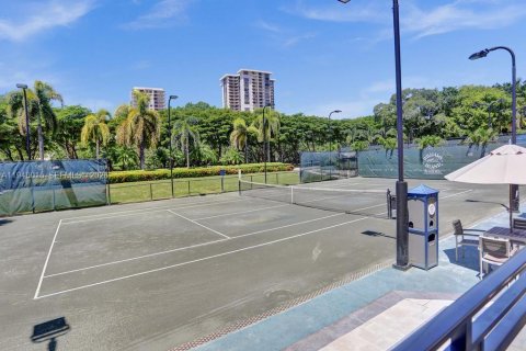 Condominio en venta en Aventura, Florida, 2 dormitorios, 177.26 m2 № 2000650 - foto 11