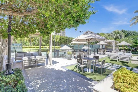 Condominio en venta en Aventura, Florida, 2 dormitorios, 177.26 m2 № 2000650 - foto 9