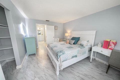 Villa ou maison à vendre à Pinellas Park, Floride: 1 chambre, 83.8 m2 № 2199489 - photo 21